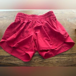 lululemon 5 inch track that shorts, size 6, dark red